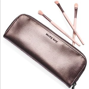 Pink Eye Makeup brushes Rosegold